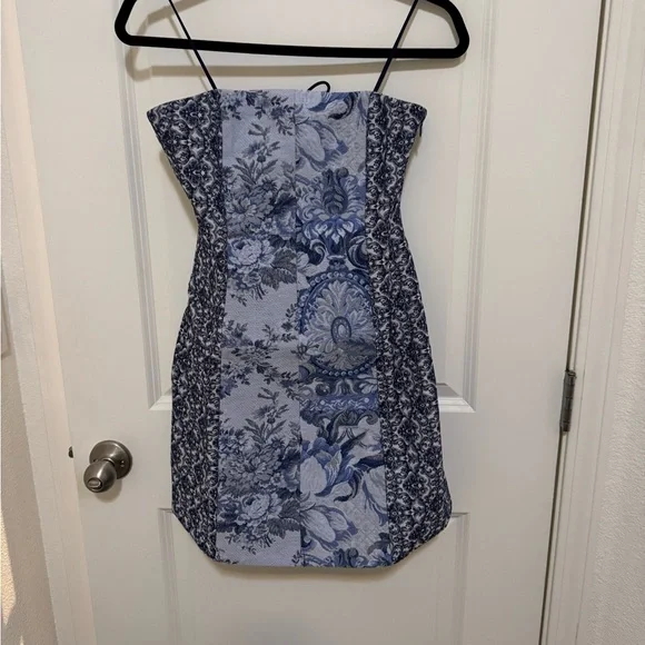 🩵New Alice + Olivia Violet Strapless A-Line Mini Dress - Picture 3 of 6